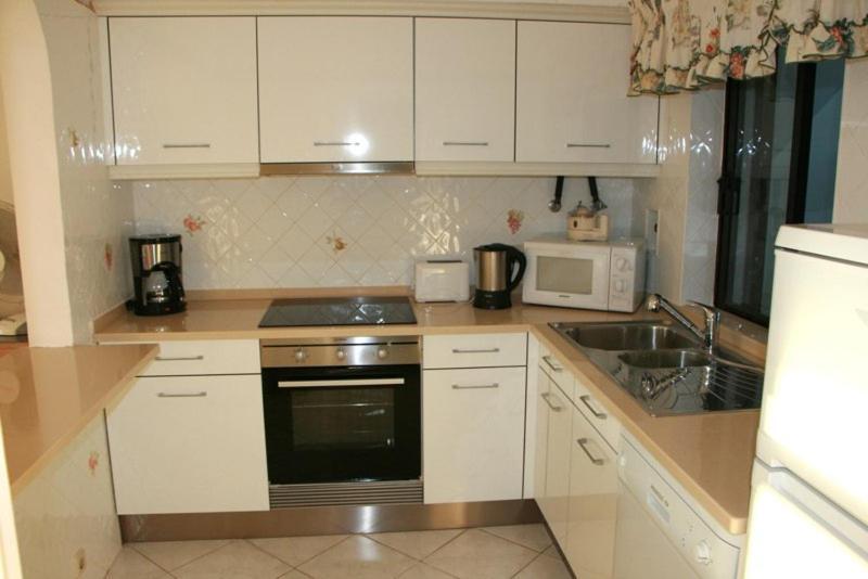 Balaia Golf Village Apartment 332 By Mickey Pool And Snack Bar 알부페이라 외부 사진